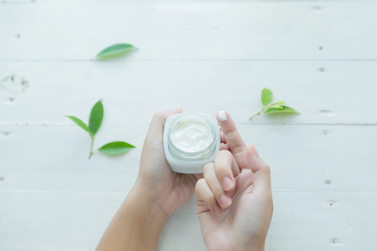 moisturizer hyaluronic acid lokal