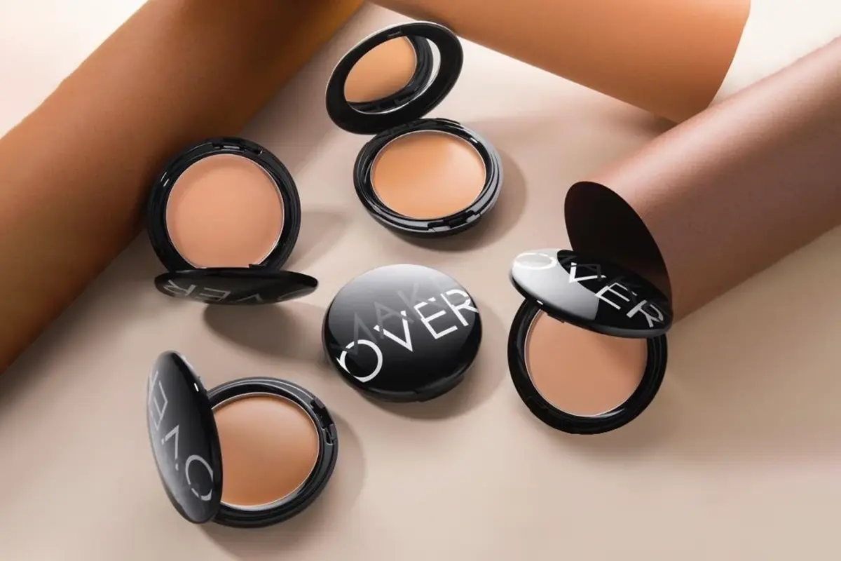 bedak padat make over untuk kulit kuning langsat