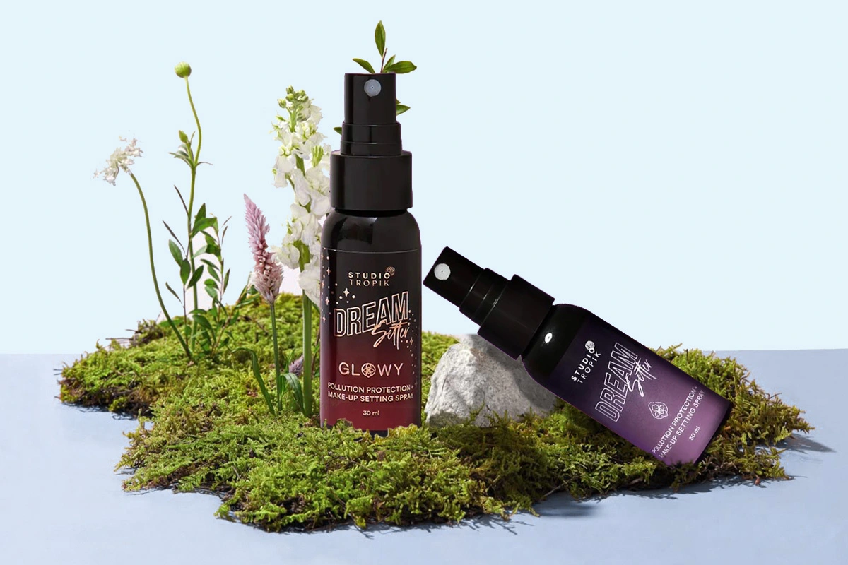 perbedaan setting spray studio tropik ungu dan merah